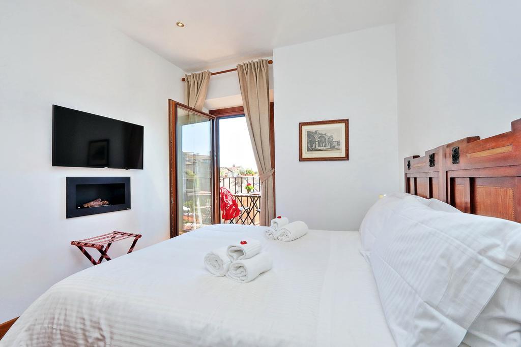 Affittacamere Terrazze Navona 3*